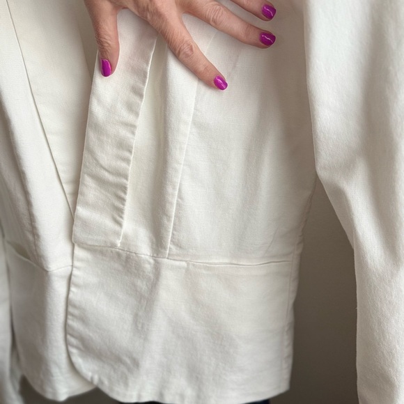 Maurices Classic White Blazer, Size XL - Picture 3 of 11